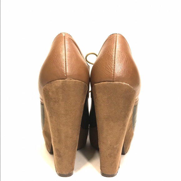 Cooperative green & tan platform laceup shooties - Picture 4 of 6